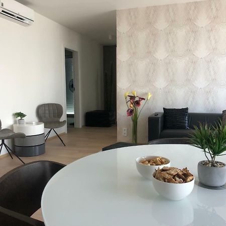 7Th Heaven Apartments Brno Buitenkant foto